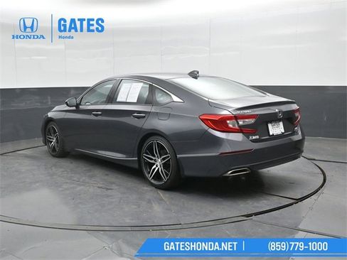 Used 2022 Honda Accord Touring image 8