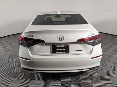 Used 2025 Honda Civic Sport Touring image 6
