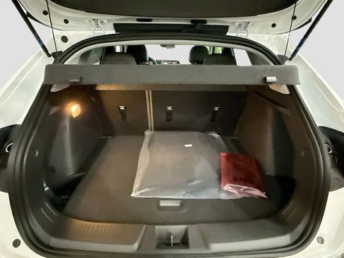 New 2026 Chevrolet Trax ACTIV w/ Sunroof Package image 26