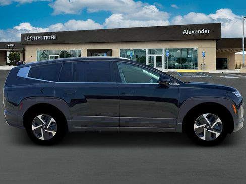 New 2026 Hyundai Ioniq 9 S RWD image 9