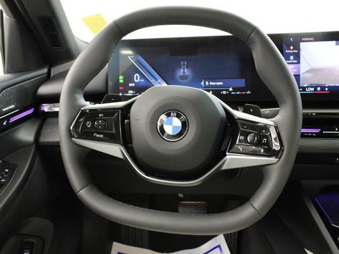 Used 2024 BMW 530i w/ Convenience Package image 23