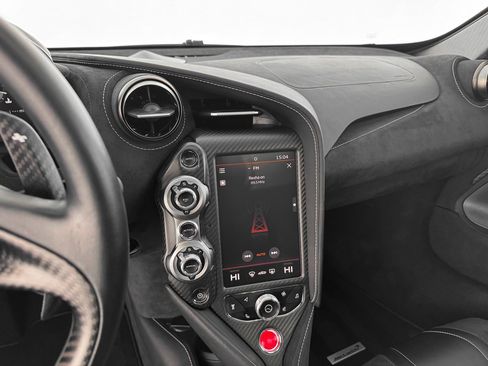 Used 2022 McLaren 720S Performance image 19