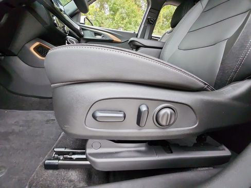 Certified 2023 Chevrolet TrailBlazer ACTIV w/ Sun and Liftgate Package image 38