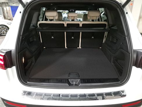 New 2026 Mercedes-Benz GLB 250 4MATIC image 14