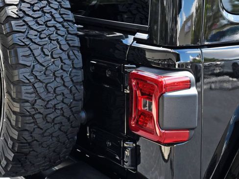 Used 2023 Jeep Wrangler Unlimited Rubicon 392 AWD/4WD image 6