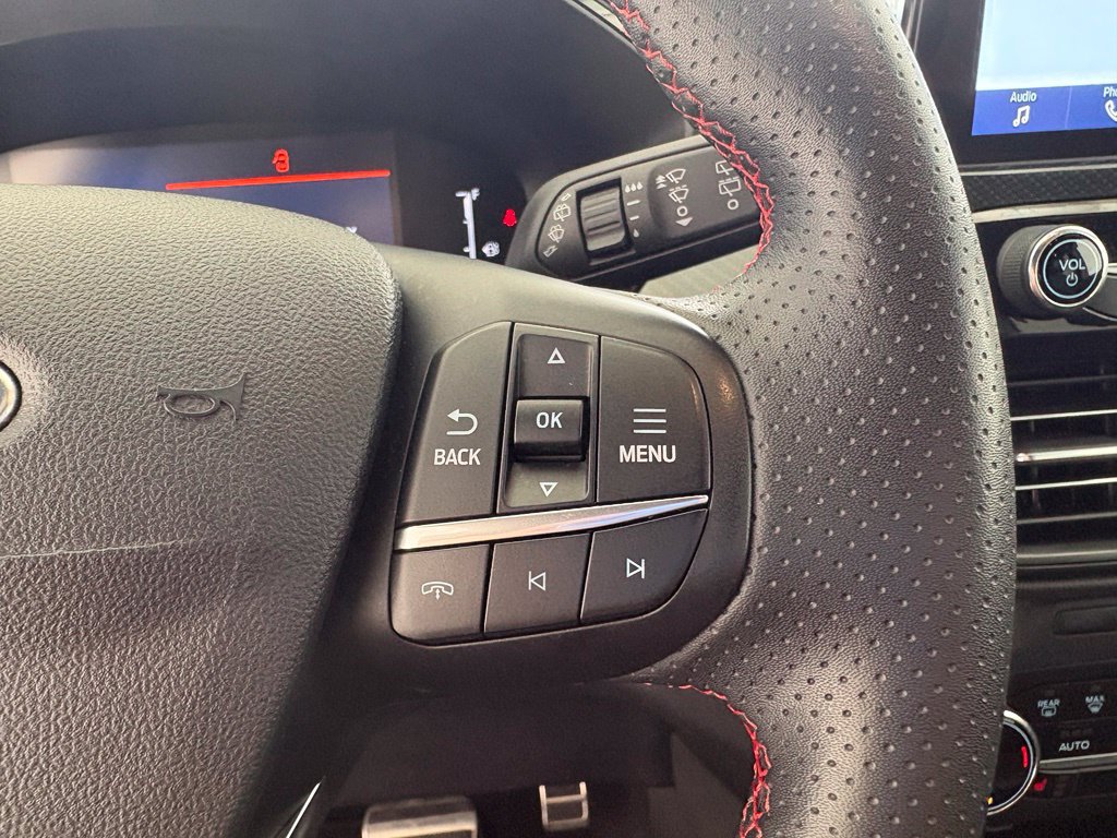 Used 2024 Ford Escape ST-Line AWD/4WD image 5
