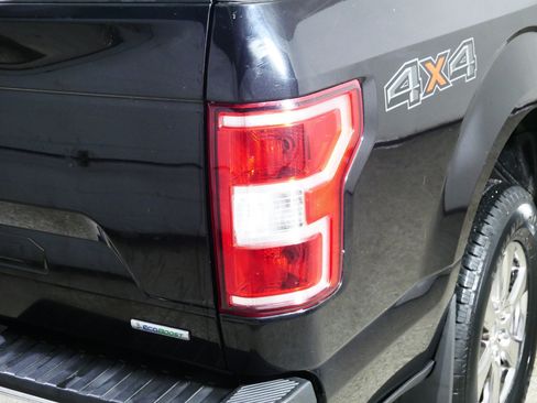Used 2020 Ford F150 XLT w/ Equipment Group 302A Luxury AWD/4WD image 17