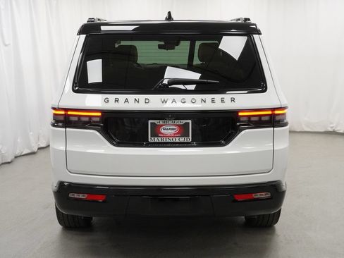 Used 2024 Jeep Grand Wagoneer Series III w/ Quick Order Packagew 28T AWD/4WD image 19