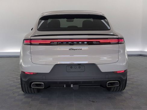 New 2026 Porsche Cayenne E-Hybrid Coupe AWD/4WD image 9