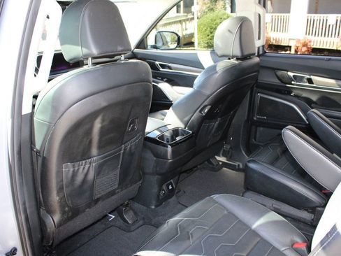 Used 2022 Kia Telluride SX w/ SX Prestige Package image 31