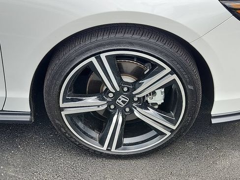 Used 2025 Honda Accord Sport image 8
