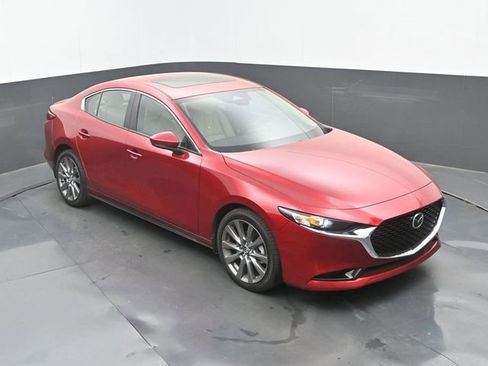 Used 2025 MAZDA MAZDA3 s image 13