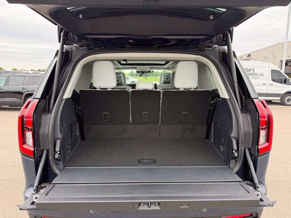 Used 2027 Ford Expedition Platinum RWD image 32