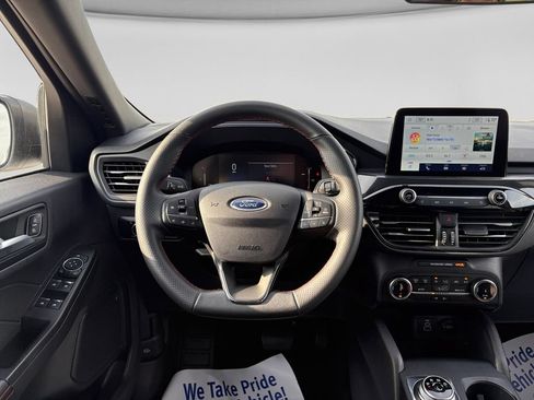 Used 2025 Ford Escape ST-Line AWD/4WD image 14