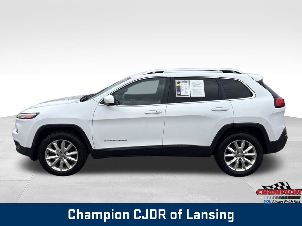 Used 2015 Jeep Cherokee Limited w/ Luxury Group AWD/4WD image 4