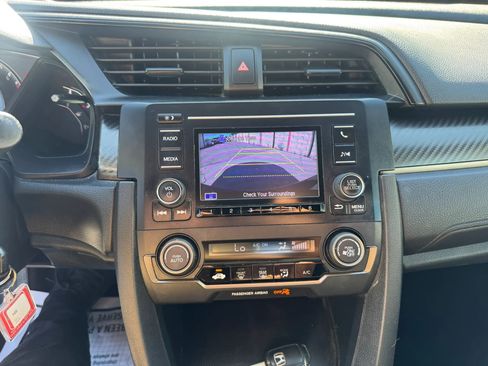 Used 2017 Honda Civic Sport image 17