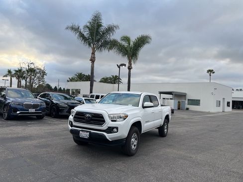 Used 2019 Toyota Tacoma SR5 image 2
