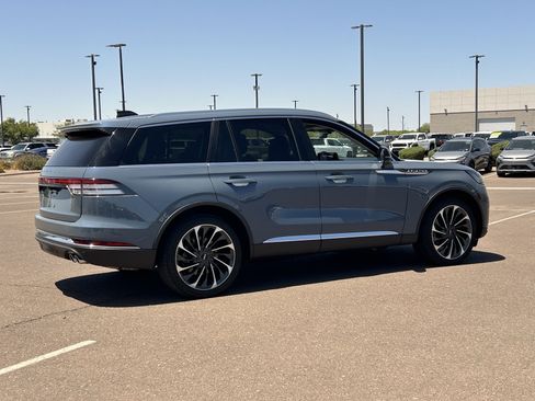Used 2025 Lincoln Aviator Reserve w/ Equipment Group 201A AWD/4WD image 5