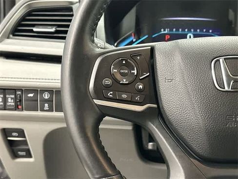 Certified 2024 Honda Odyssey EX-L image 17