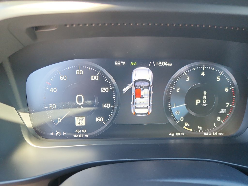 Used 2021 Volvo XC40 T5 R-Design w/ Climate Package AWD/4WD image 18