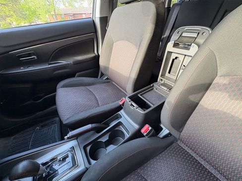 Used 2018 Mitsubishi Outlander Sport LE AWD/4WD image 33