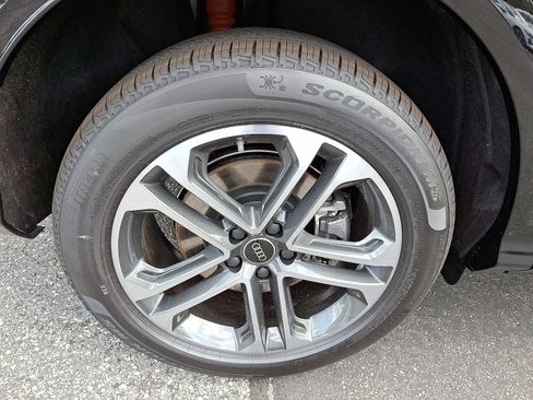 New 2025 Audi Q5 Premium Plus image 5