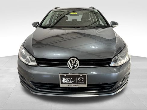 Used 2016 Volkswagen Golf Limited Edition image 2