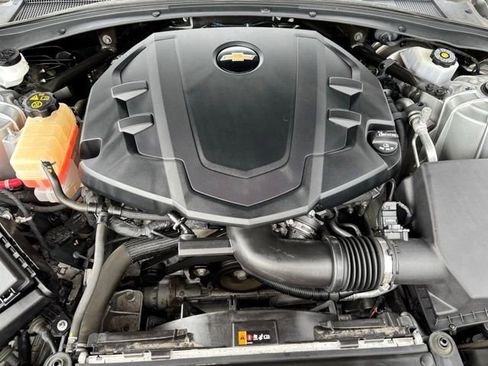 Used 2018 Chevrolet Camaro LT RWD image 22