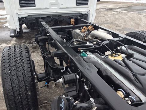 Used 2024 Ford F350 XL w/ Snow Plow Prep Package image 16