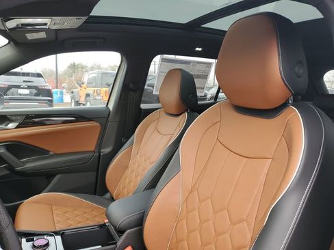 New 2026 Volkswagen Tiguan SEL R-Line image 11