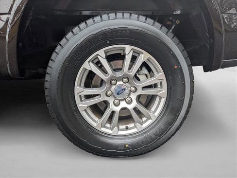 Used 2020 Ford F150 Lariat image 24