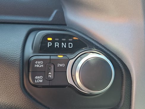 Used 2024 RAM 2500 Big Horn image 32