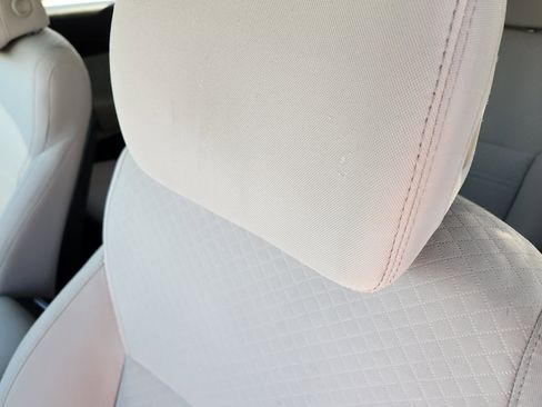 Used 2017 Kia Sorento LX image 14