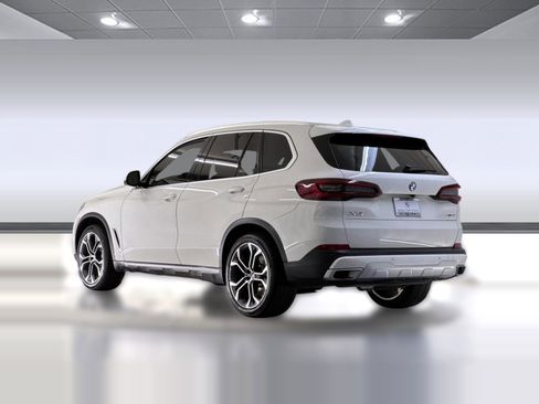 Certified 2023 BMW X5 xDrive40i w/ Parking Assistance Package AWD/4WD image 3