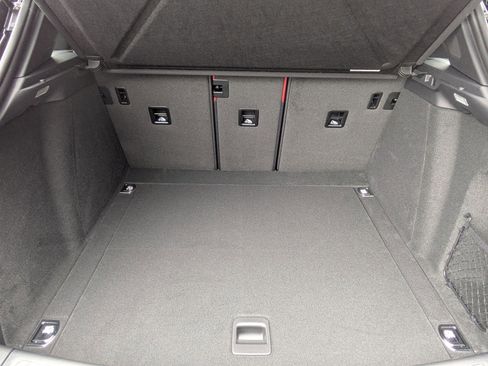 New 2026 Porsche Macan image 23