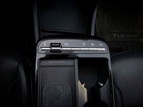 Certified 2025 Hyundai Tucson Limited image 29