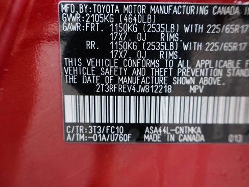 Used 2018 Toyota RAV4 XLE AWD/4WD image 30