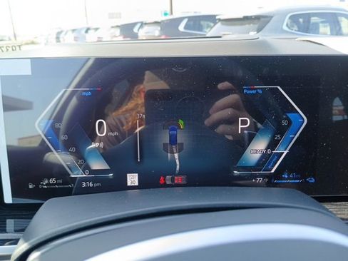 New 2026 BMW X5 xDrive50e image 26