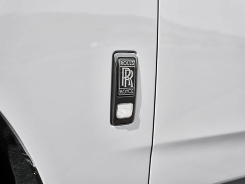 Used 2025 Rolls-Royce Cullinan Black Badge AWD/4WD image 10