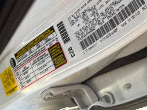 Certified 2021 Toyota Tacoma SR5 image 24