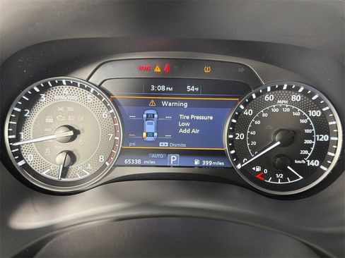 Used 2023 Nissan Armada Platinum w/ Captain's Chairs Package image 30