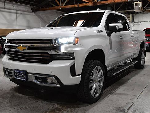 Used 2022 Chevrolet Silverado 1500 High Country AWD/4WD image 3