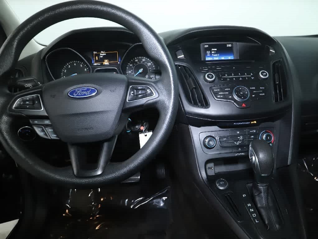 Used 2017 Ford Focus SE FWD image 26