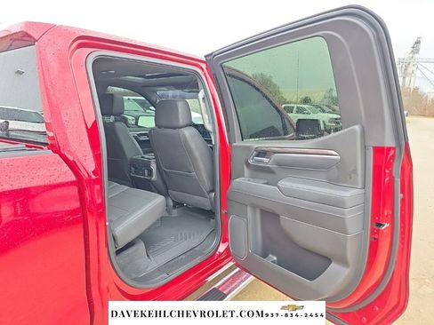 Used 2025 Chevrolet Silverado 1500 LTZ w/ LTZ Premium Package image 28