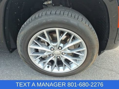 Used 2022 Jeep Grand Cherokee Summit w/ Adv Protech Group IV AWD/4WD image 7
