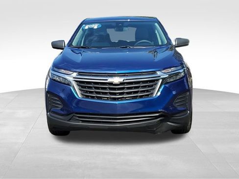 Certified 2022 Chevrolet Equinox LS w/ LS Convenience Package FWD image 8