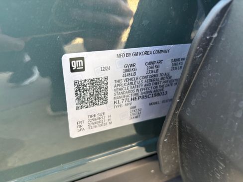 Used 2025 Chevrolet Trax LT image 27