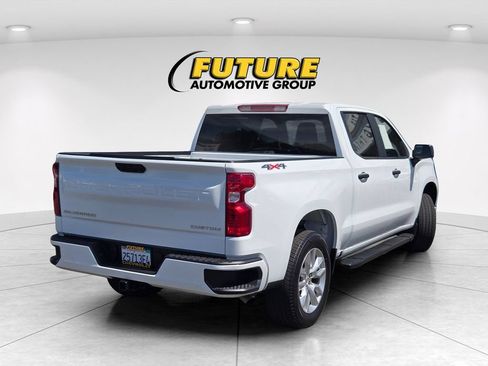 Used 2025 Chevrolet Silverado 1500 Custom AWD/4WD image 4