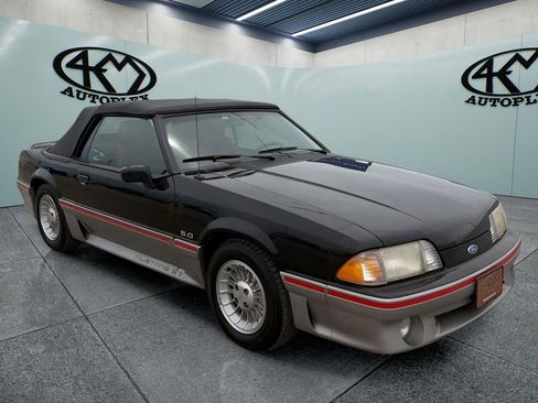 Used 1988 Ford Mustang GT RWD image 1