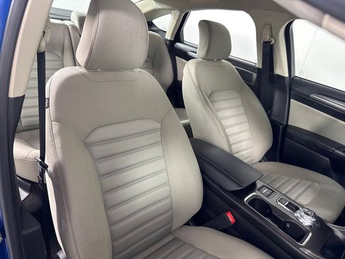 Used 2018 Ford Fusion S image 25